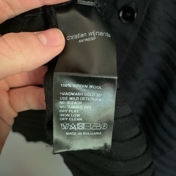 Christian Wijnants Ribbed V-Neck Virgin Wool Cardigan Size Medium - Picture 6 of 8